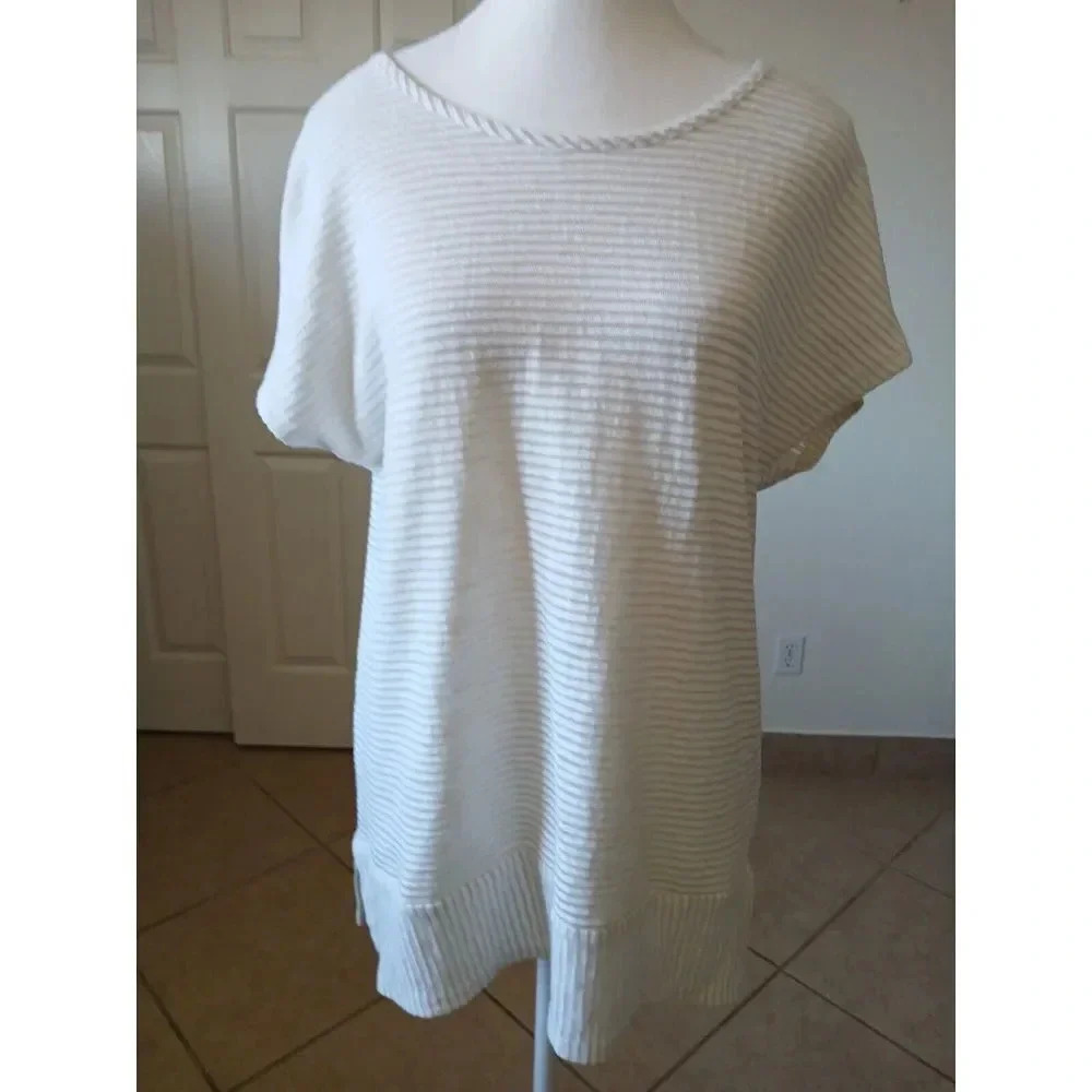 Chicos Shirt Womens 2 Large  Beige‎ Knit Short Sleeve Pullover Round Neck